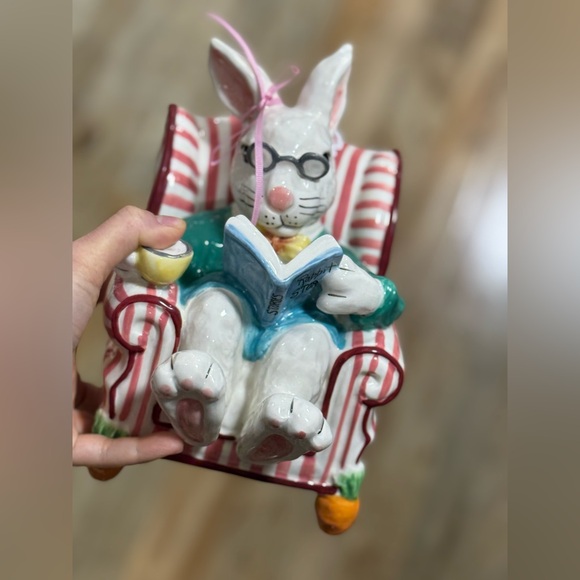 Ceramic Rabbit Figurine with Book - Picture 1 of 2